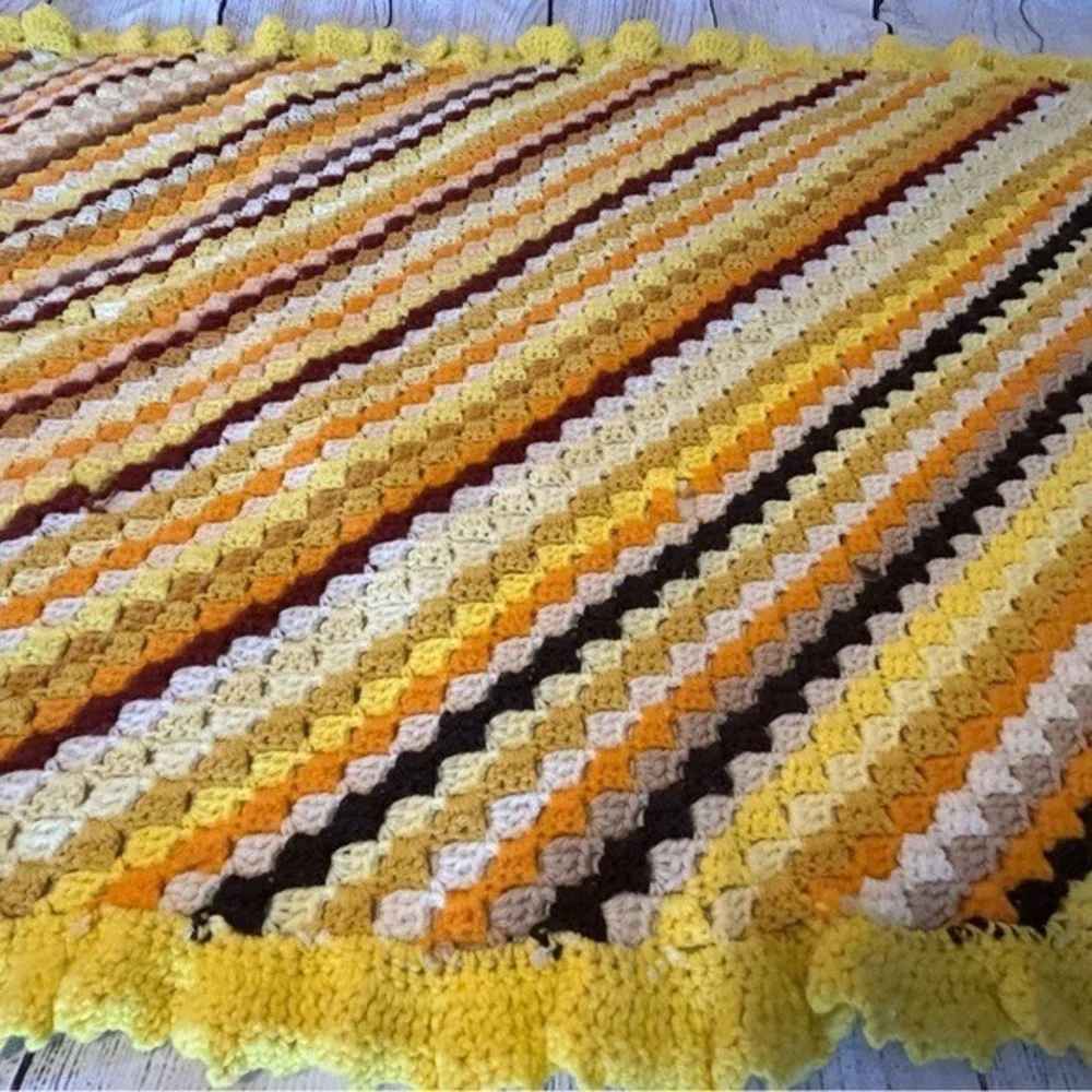 Grannycore Handmade Afghan‎ Autumn Stripe Colors with Ruffles 68